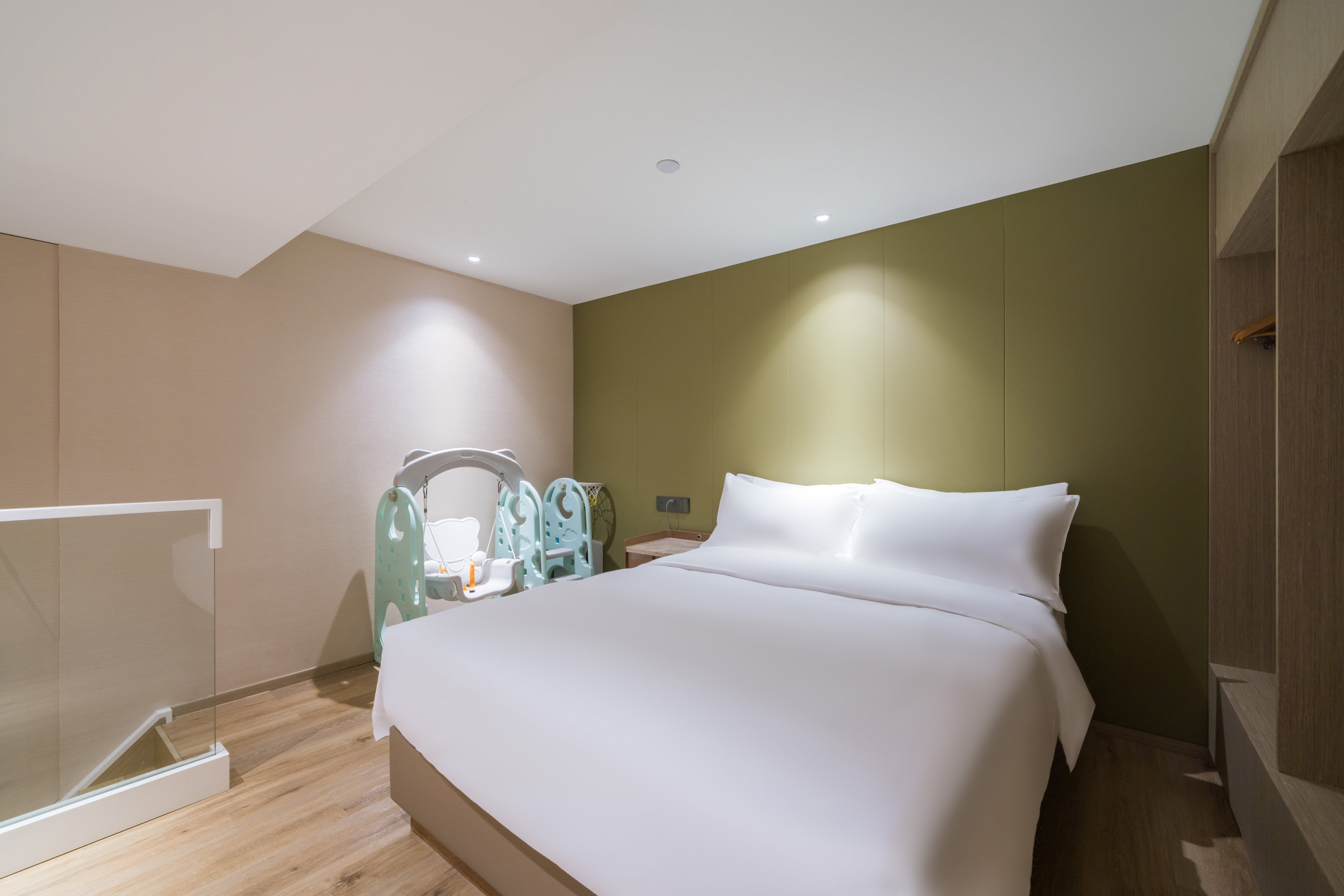 Rezen Hotel Jade Crystal 22/51