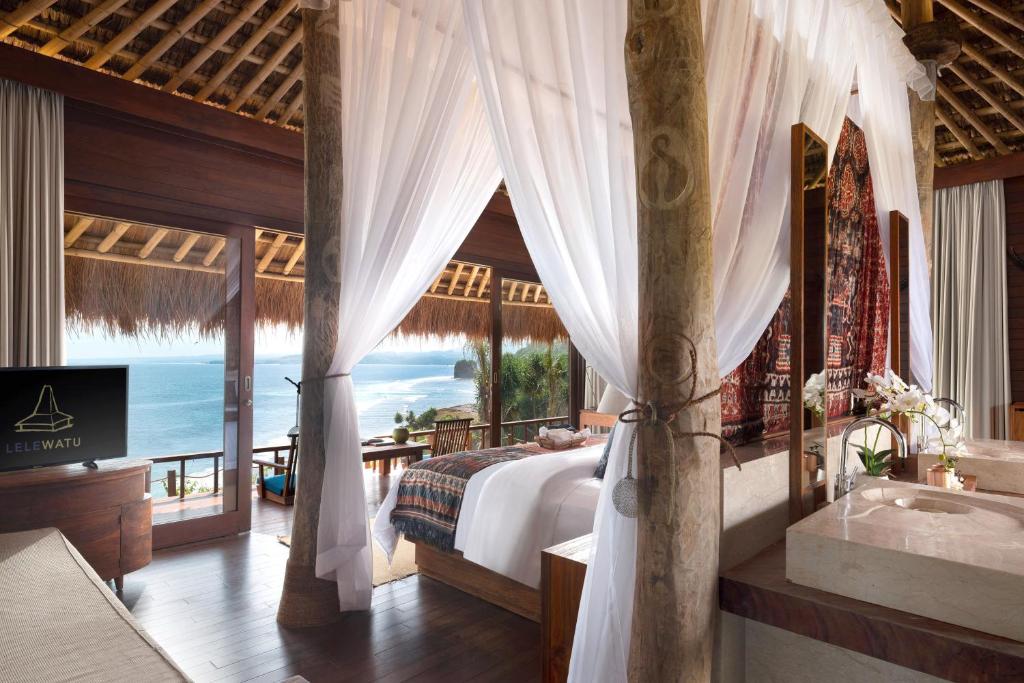 Hanging One Bedroom Pool Villa Ocean View
