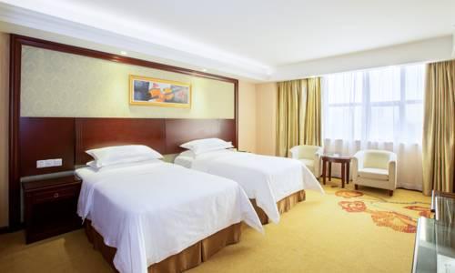 Vienna Hotel (Huizhou Yanda Avenue) 24/44