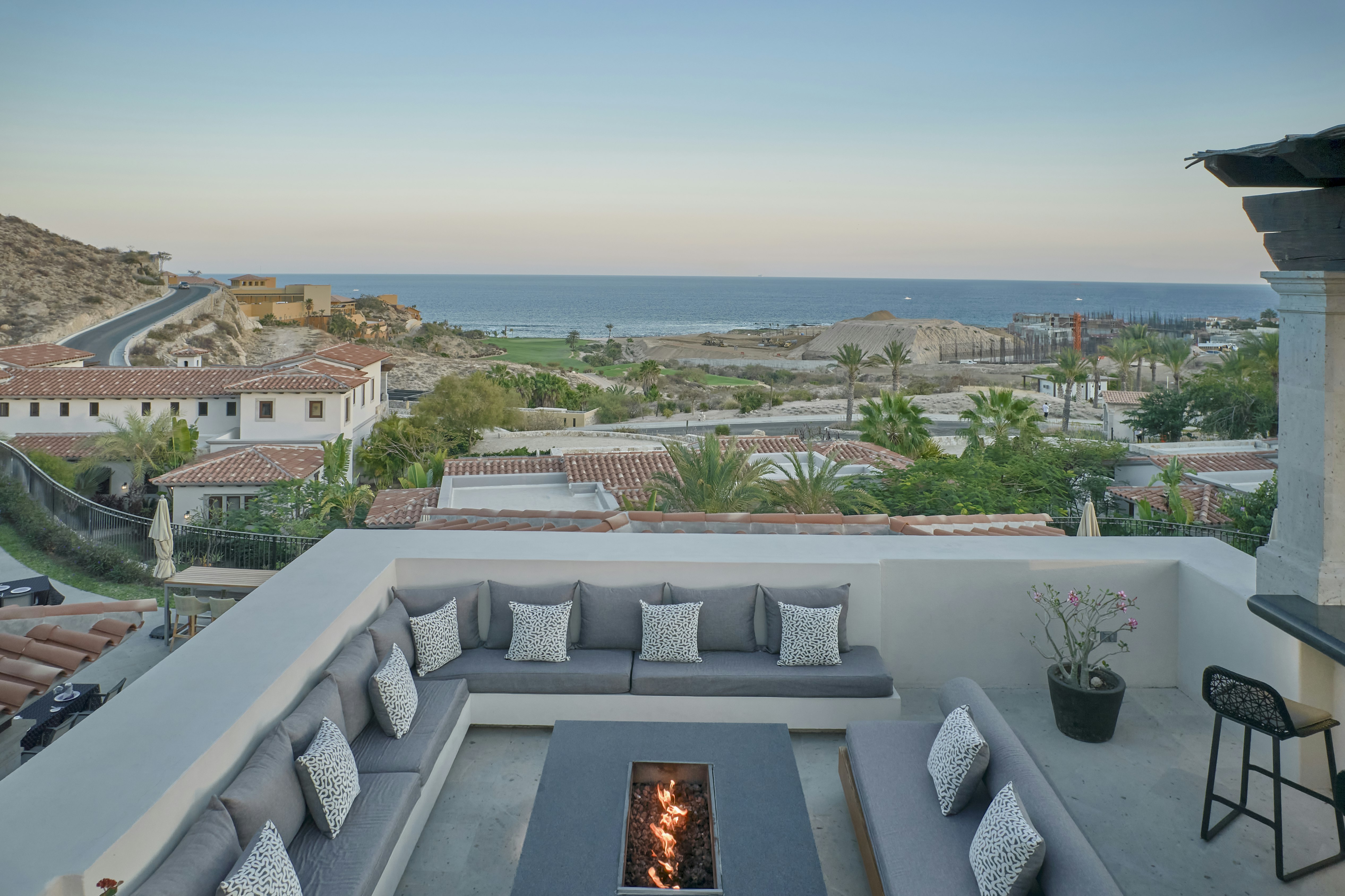 Live Aqua Private Residences Los Cabos 5/50