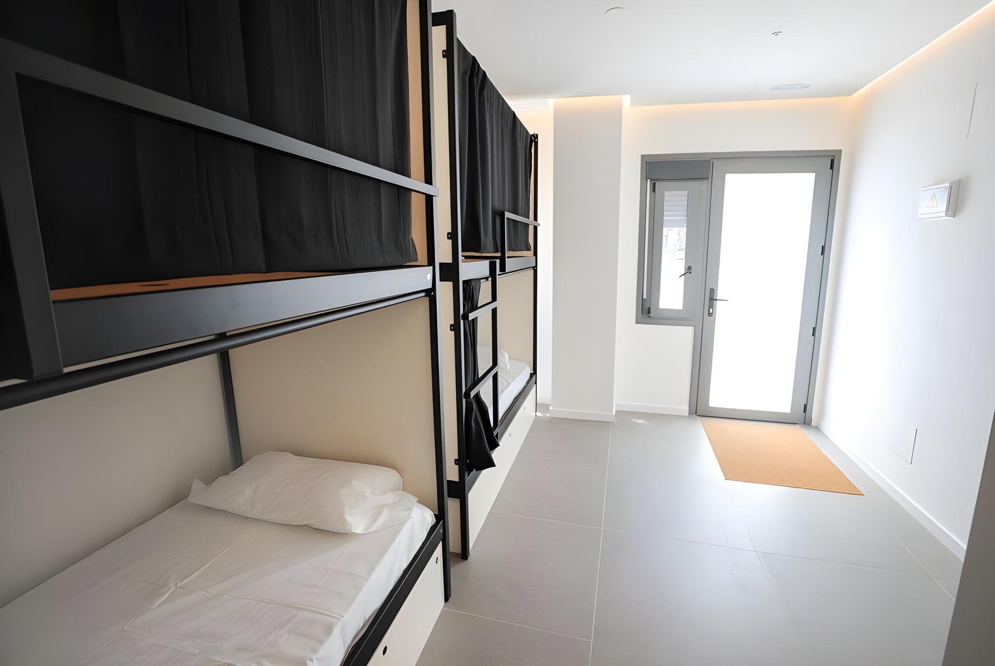 Mixed Dorm, 10 Beds