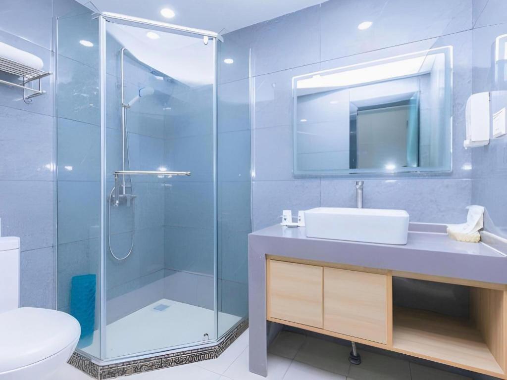 GreenTree Inn Chongqing Longhu Times Tianjie Xietaizi Subway Station Hotel 43/50
