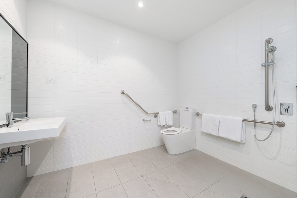 Tyrian Serviced Apartments Melbourne 46/48