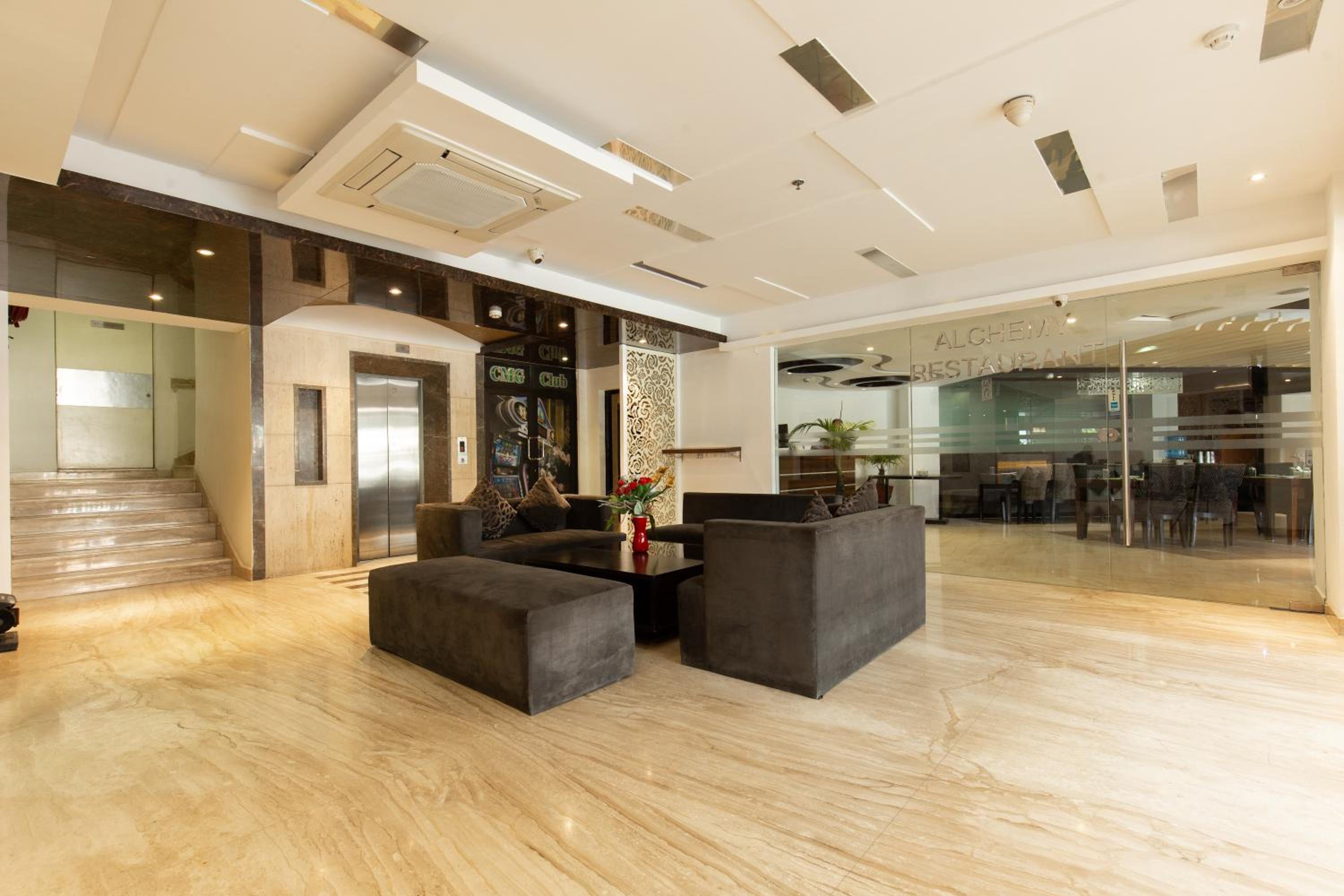 lobbyMahabir Palace