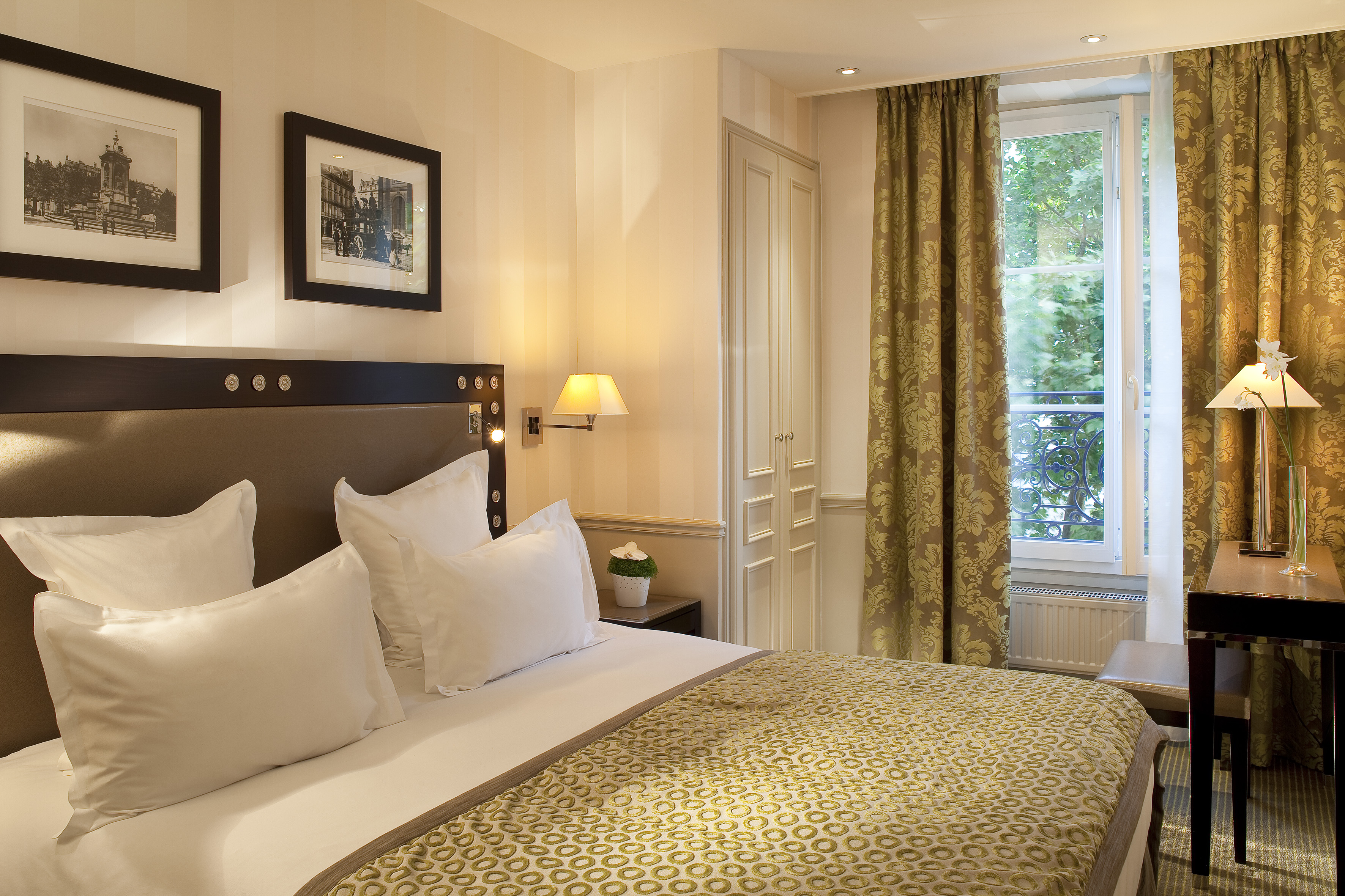 Comfort, Double or Twin Bed