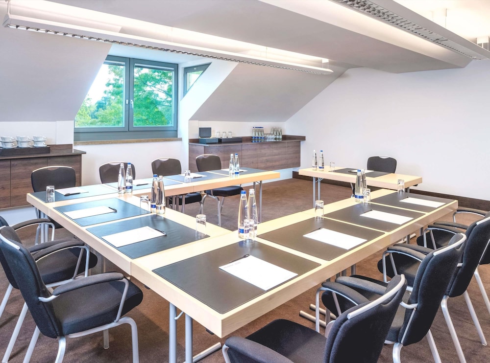 Movenpick Hotel Munchen Airport 57/68