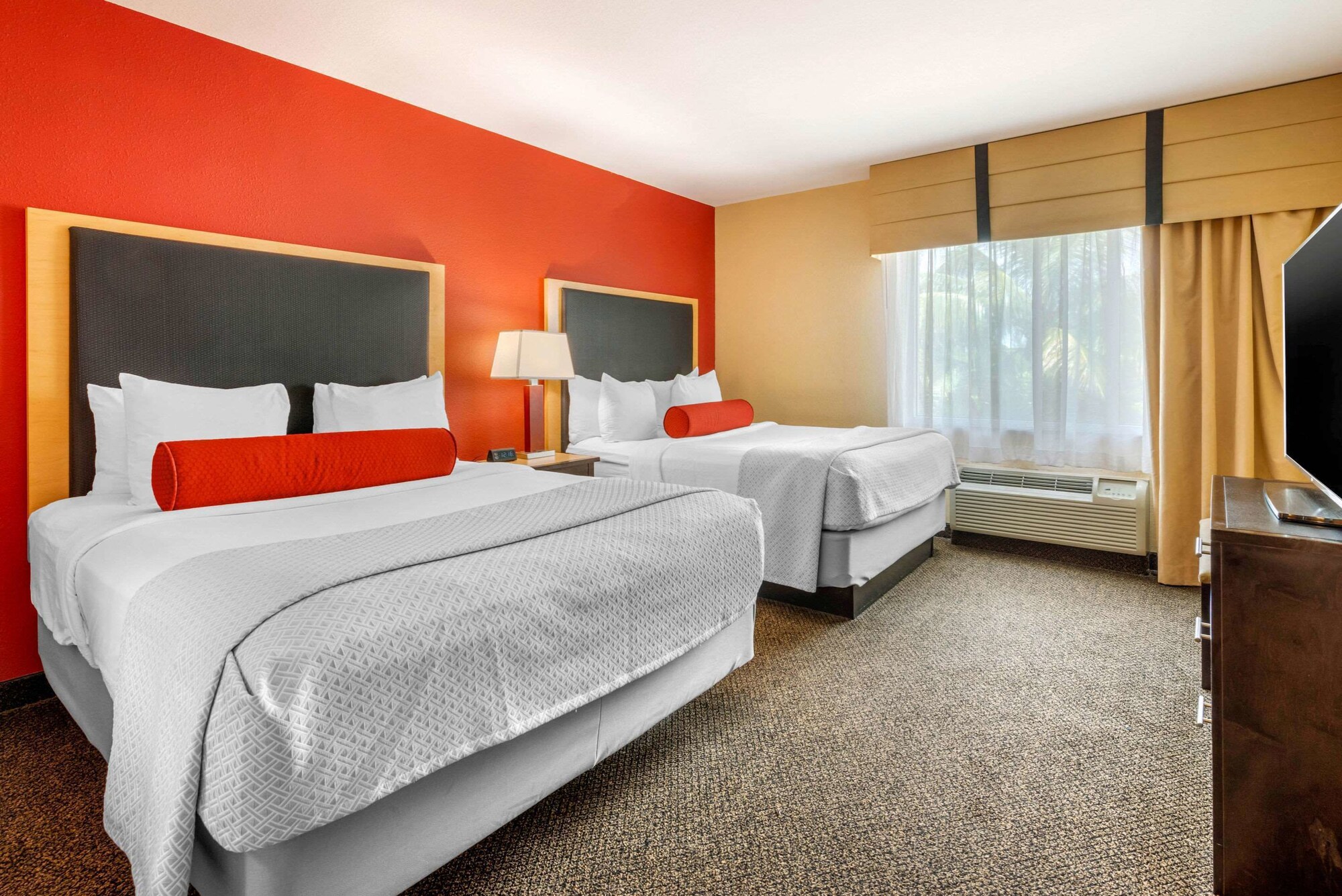 1 Bedroom, Suite, 2 Queen Beds, Sofa