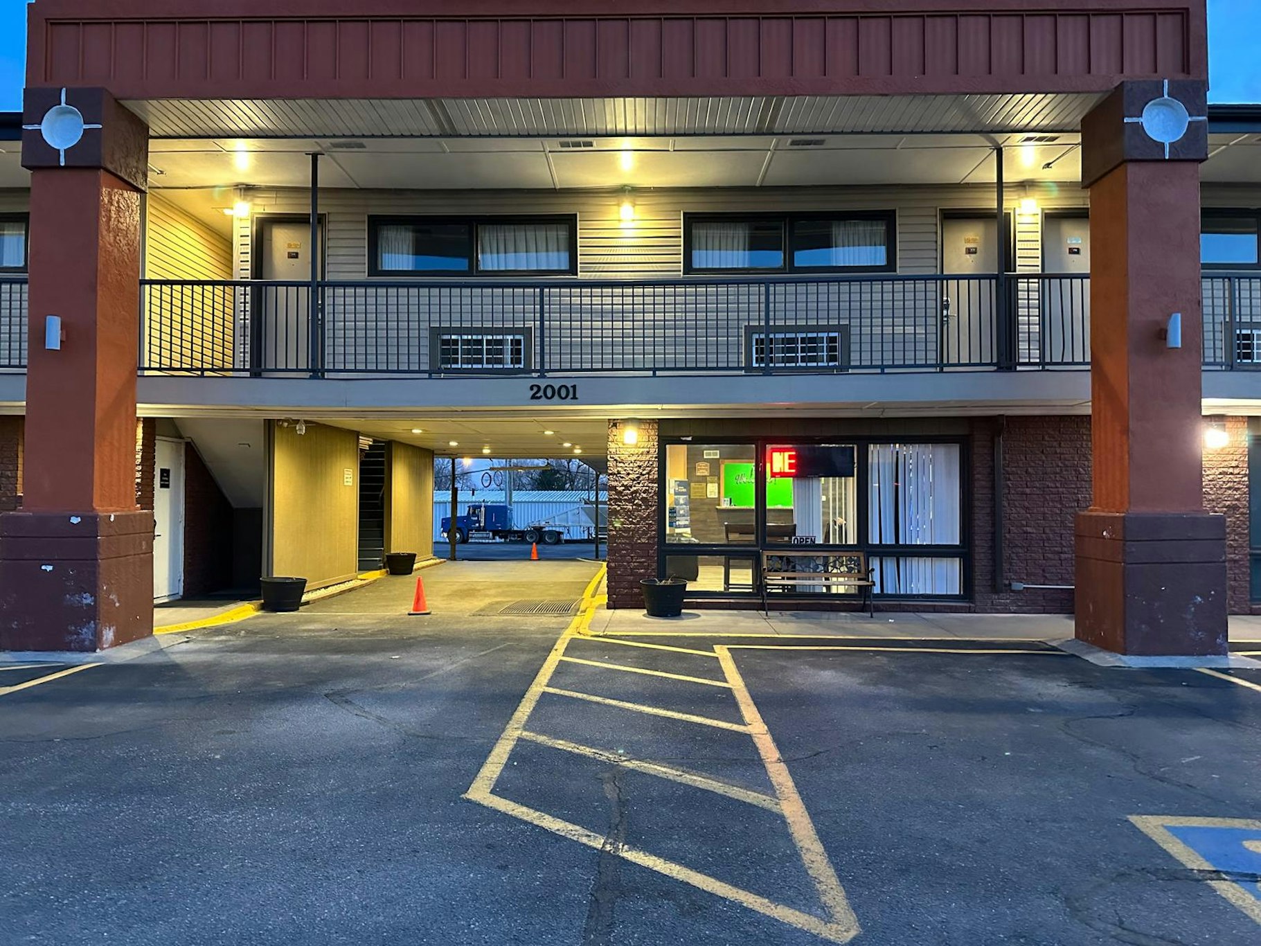 Stay Inn by OYO Near I 80 Lincoln West 26/32