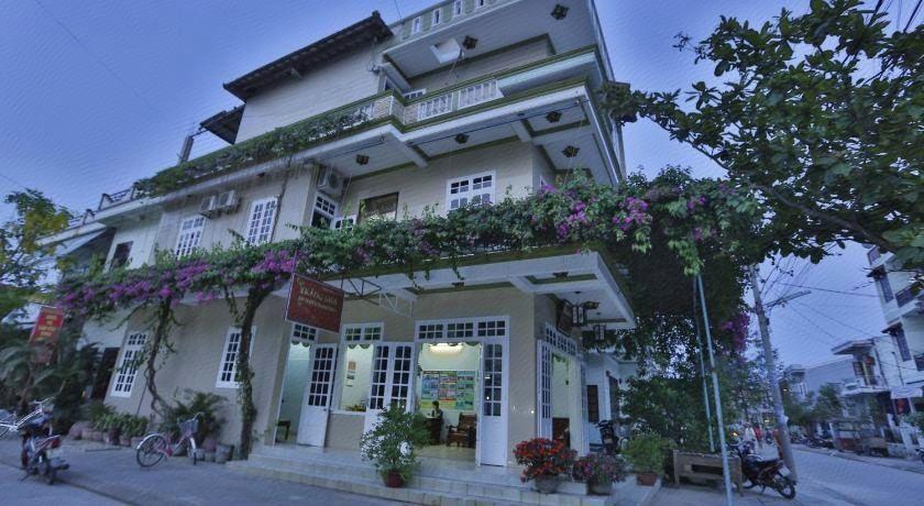 Moon's Homestay 5/46