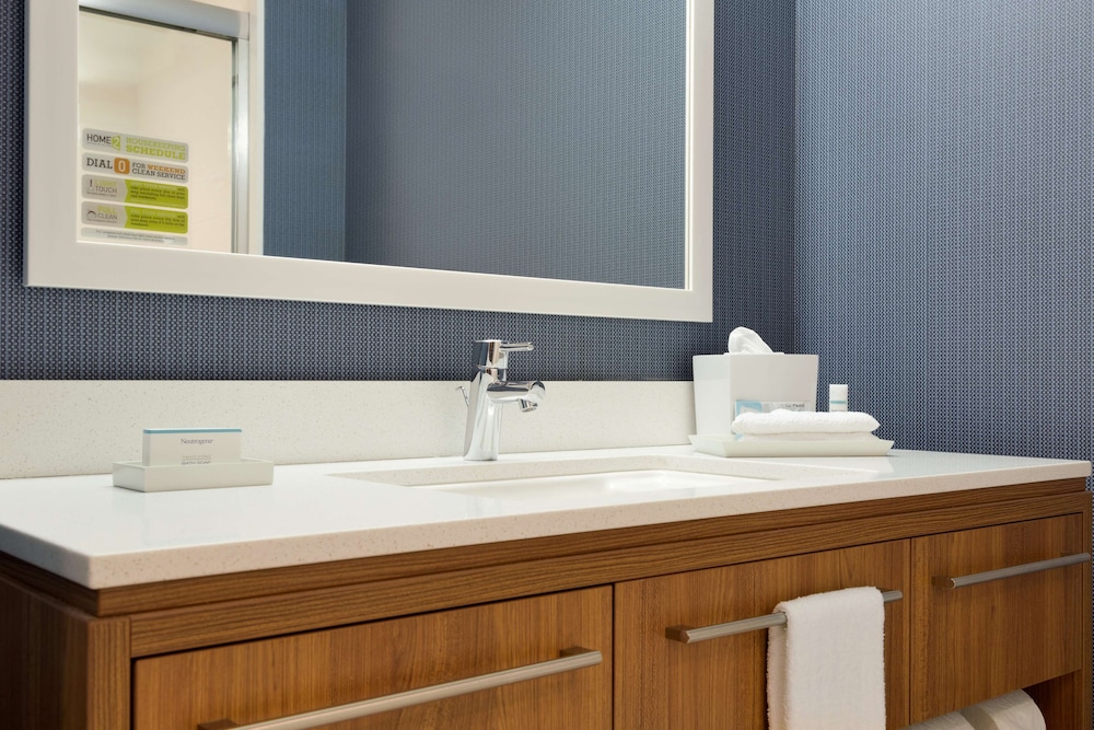 Home2 Suites By Hilton Phoenix Glendale Westgate 12/40