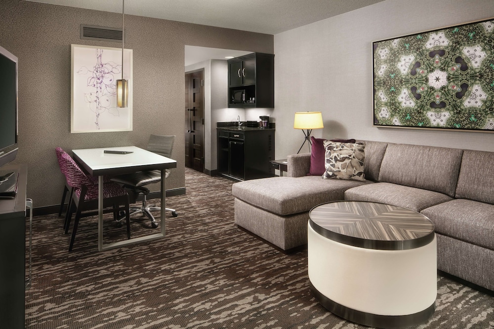 Embassy Suites By Hilton Crystal City National Airport 31/65