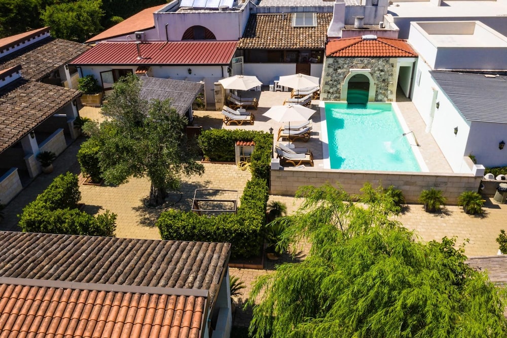 Agriturismo Il Megalite 44/50