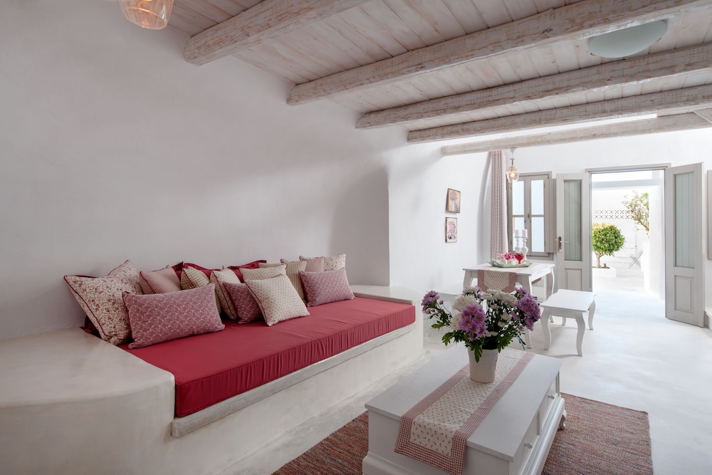Senses Suites 24/50
