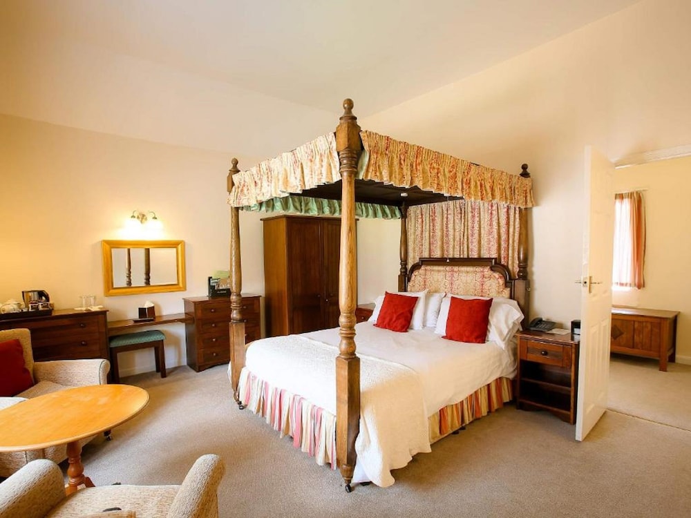 The Izaak Walton Country House Hotel 9/39