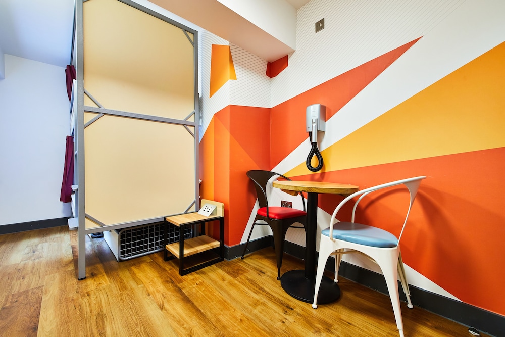 St Christophers Inn Village London Bridge Hostel Ex Hostel St Christophers Village 31/74
