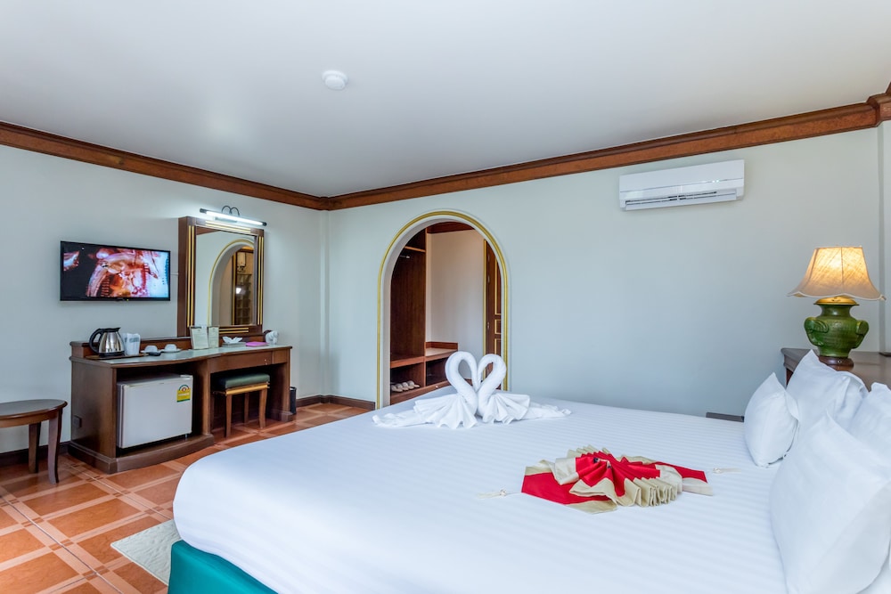 Erawan Hotel 30/66