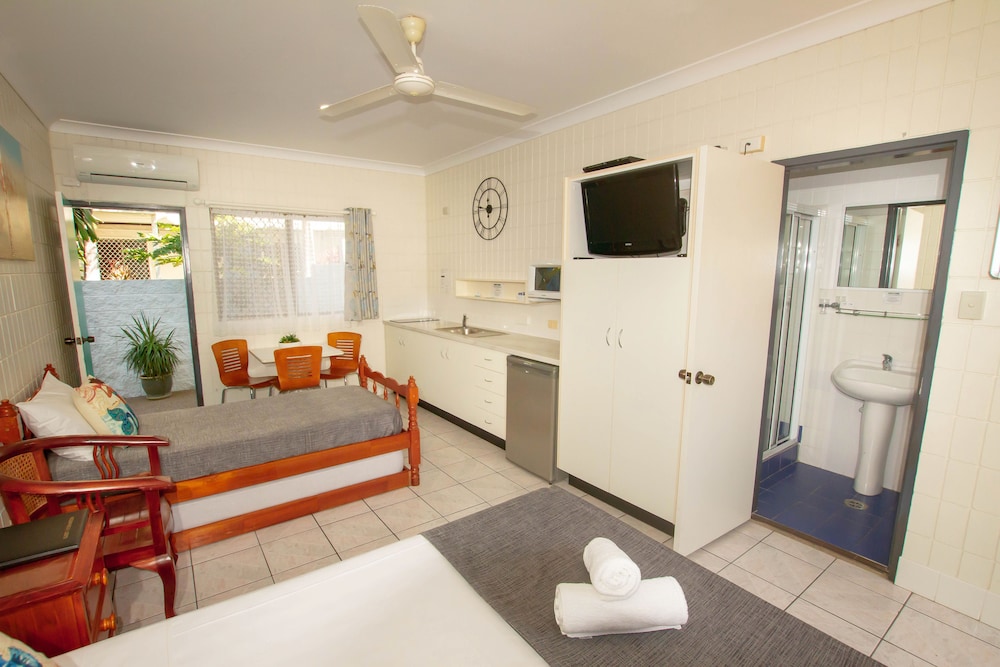 Tropical Palms Inn Resort 9/51