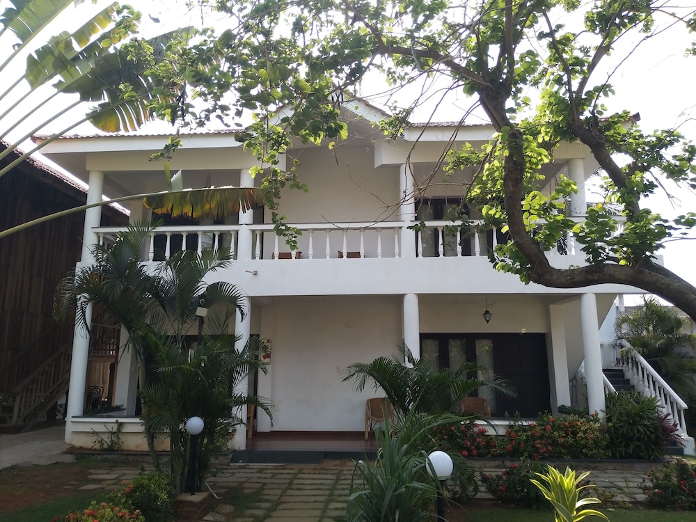 Green Meadows Resort 2/37