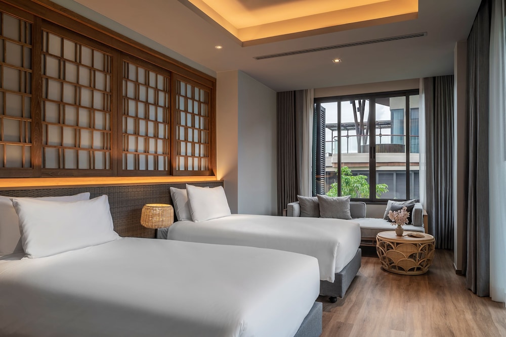 Noku Phuket 15/50