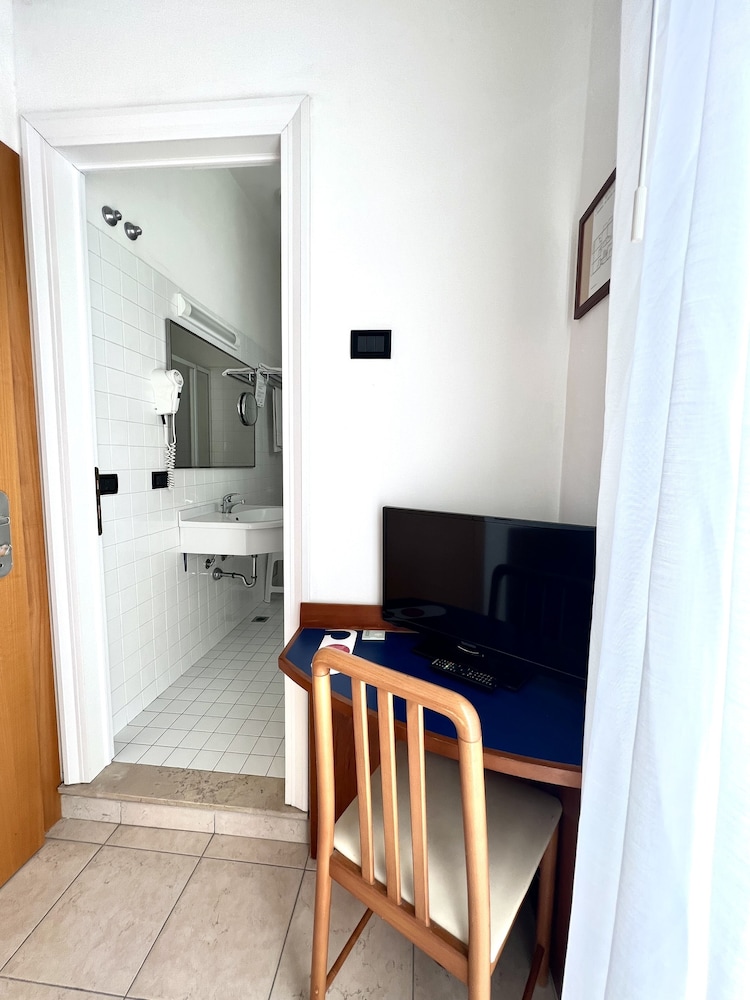 Hotel Montecarlo 35/50