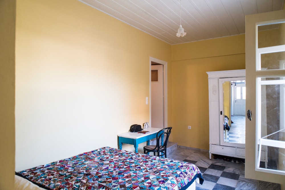 Villa Maria 19/70