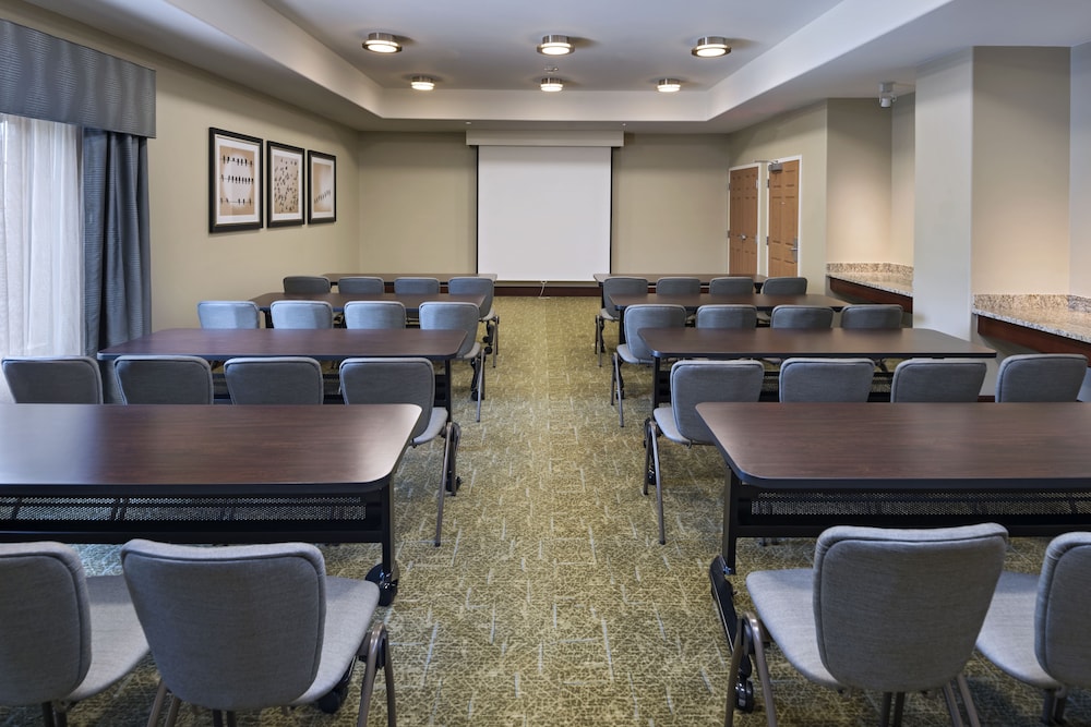 Staybridge Suites Austin Northwest 45/50
