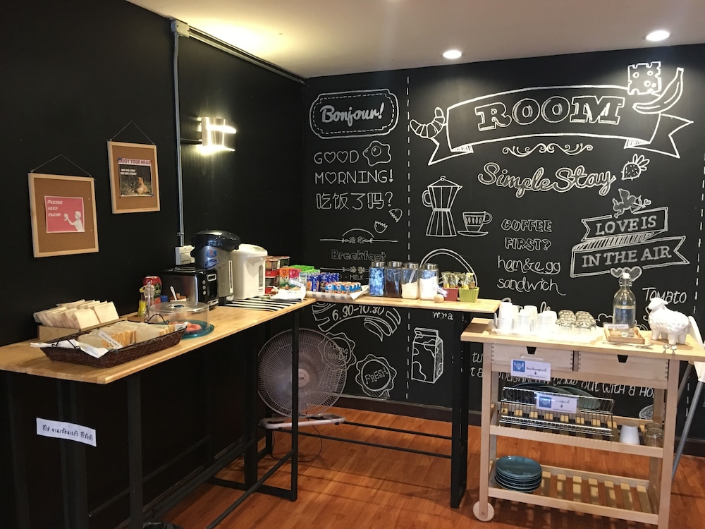Room At Doze 11/37