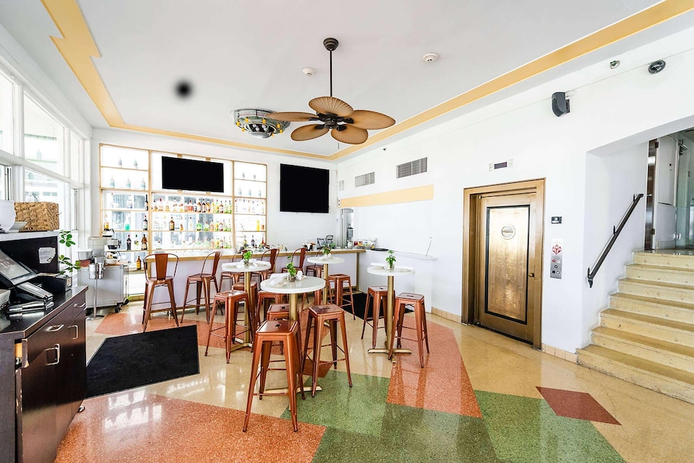 Majestic Hotel South Beach 33/50