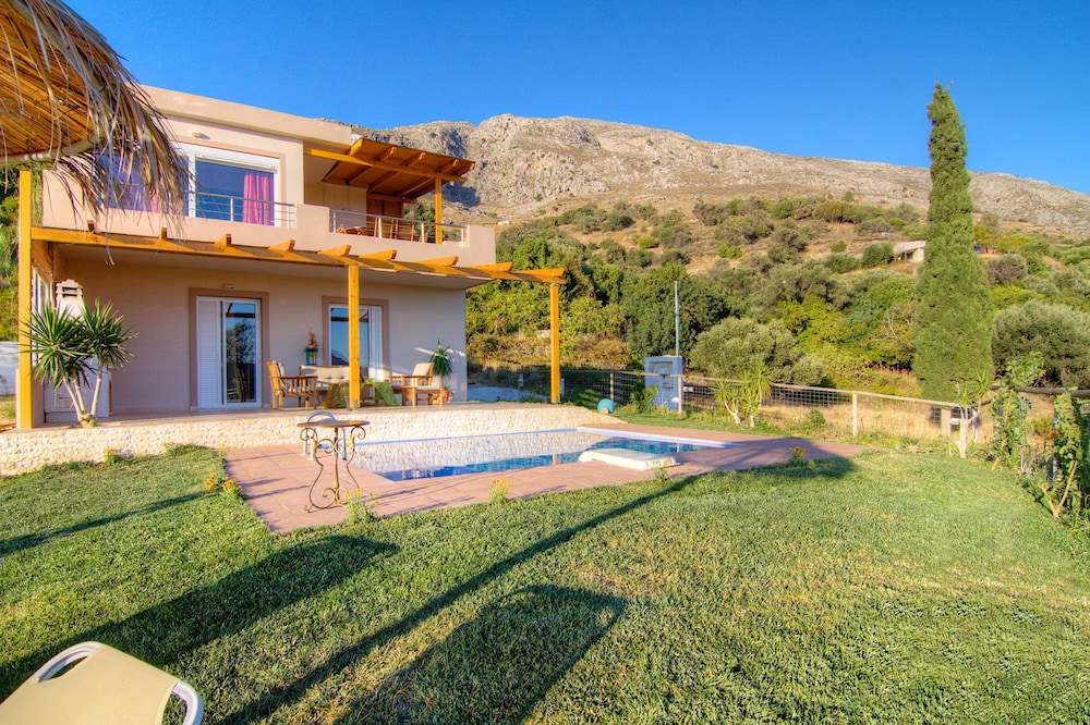 Villa Despina 38/50