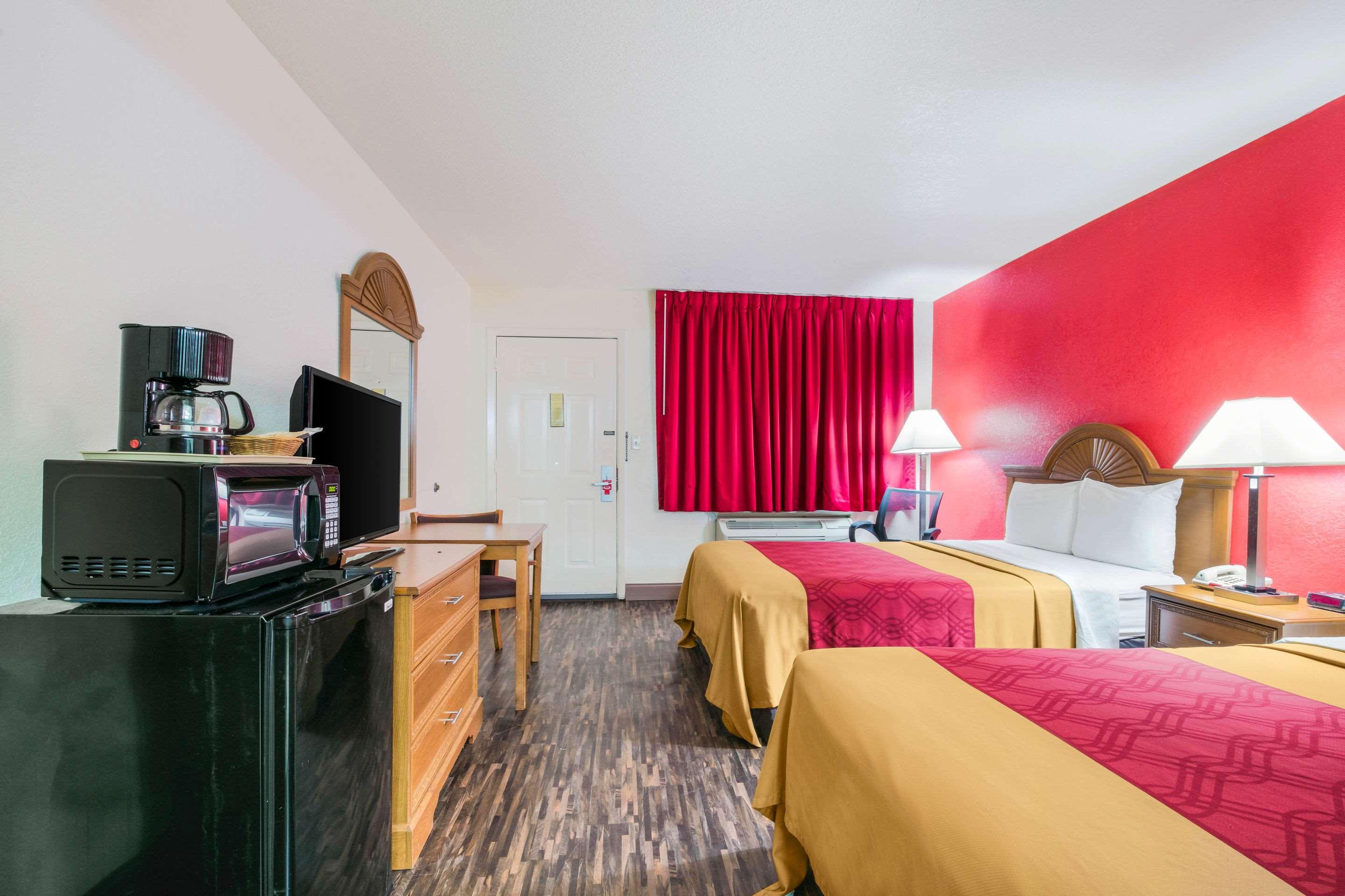 Room, 2 Double Beds, Smoking, Accessible