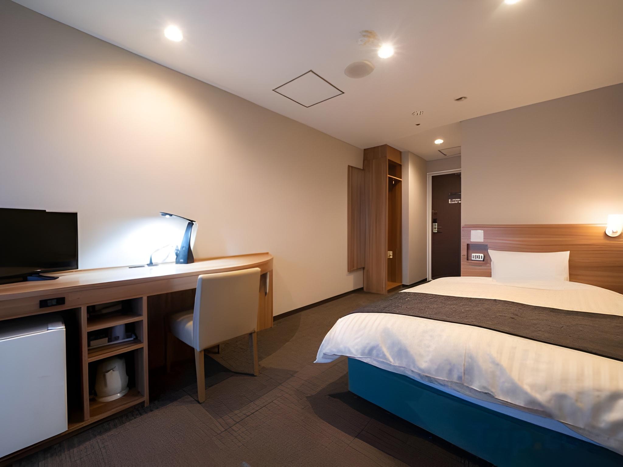Semi Room, Premium, Semi Double Bed