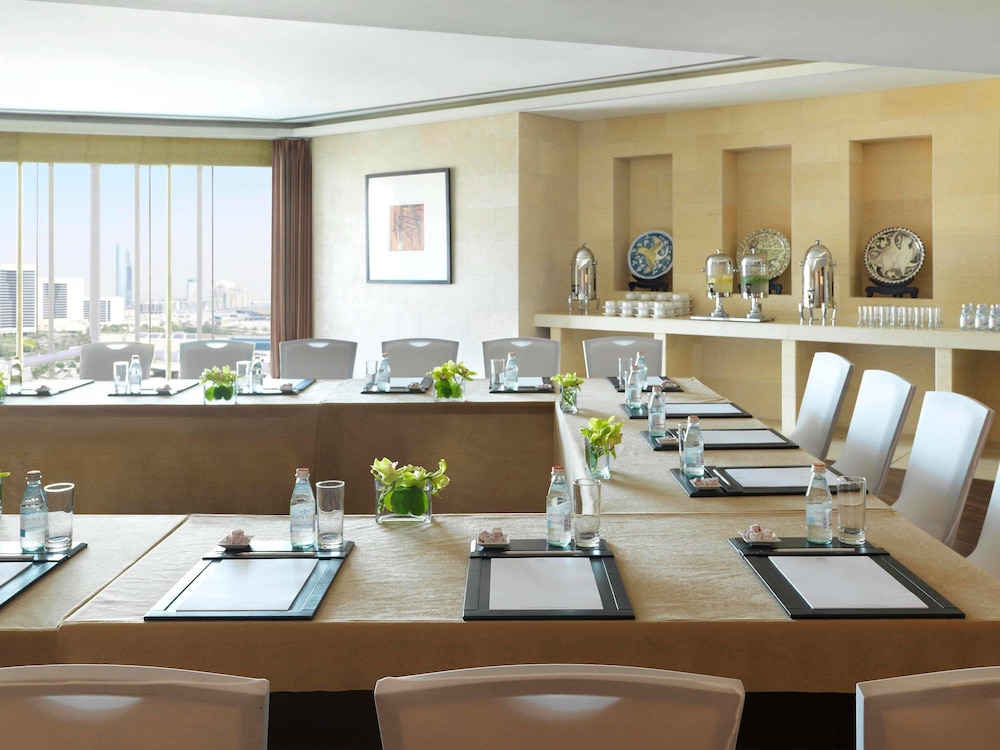 Raffles Dubai Hotel 35/50