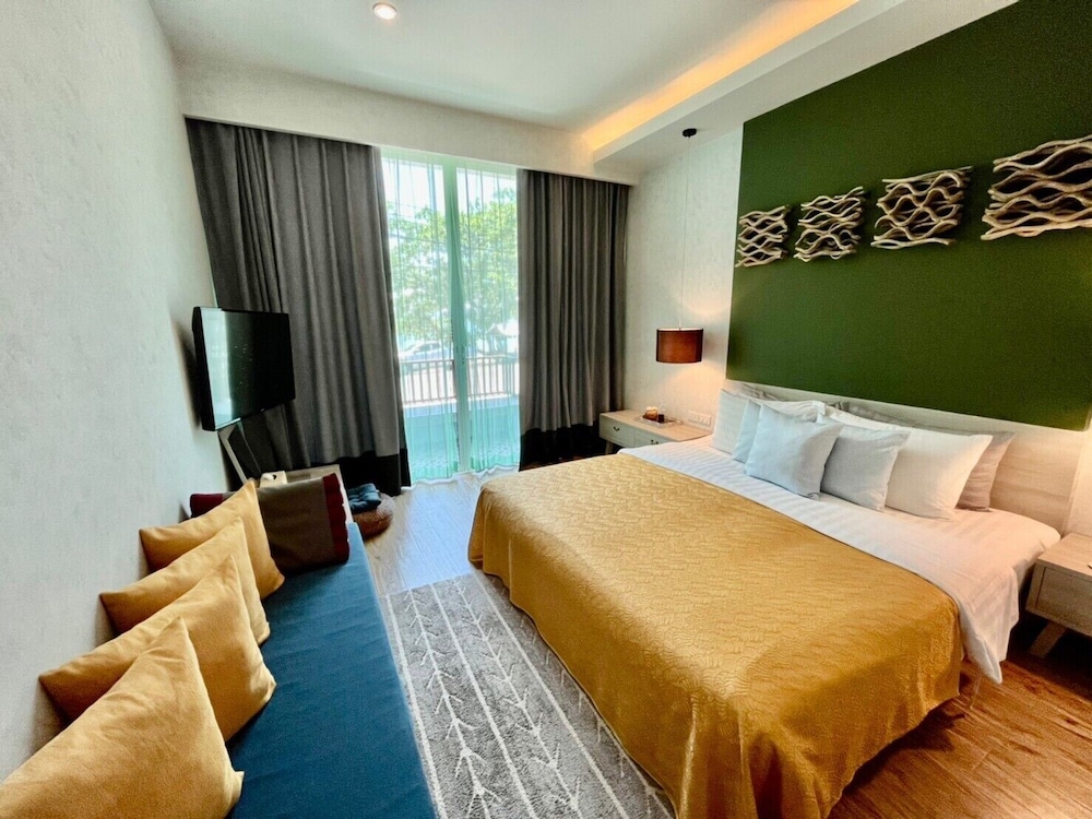 Mukrada House 8/50
