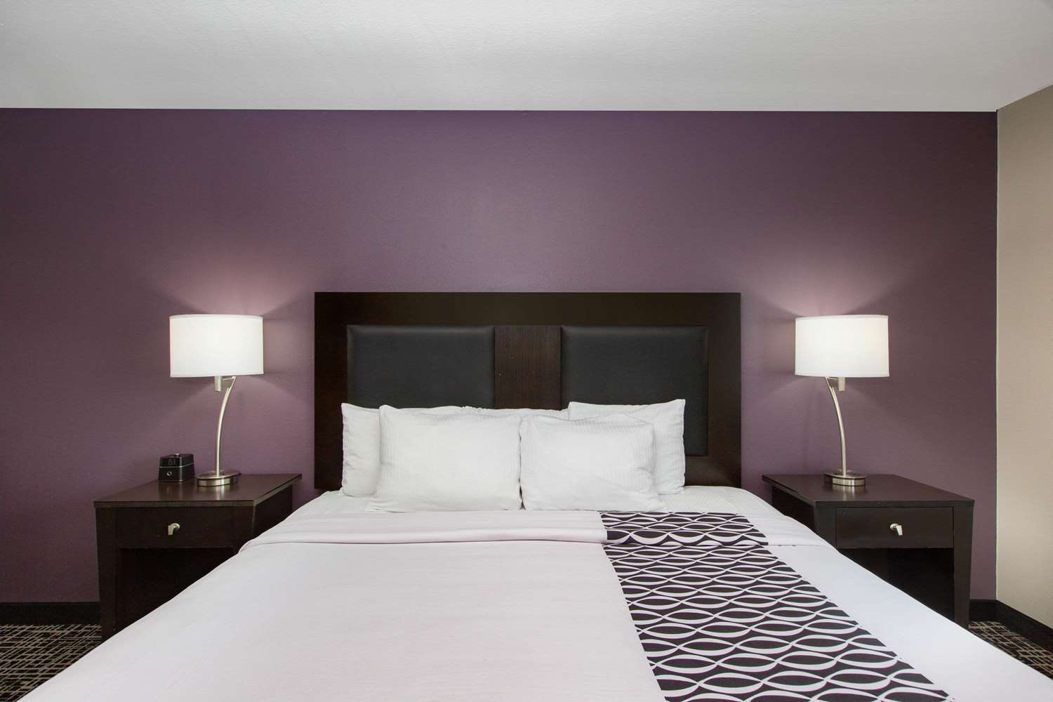 La Quinta Inn & Suites by Wyndham Blue Springs 9/31