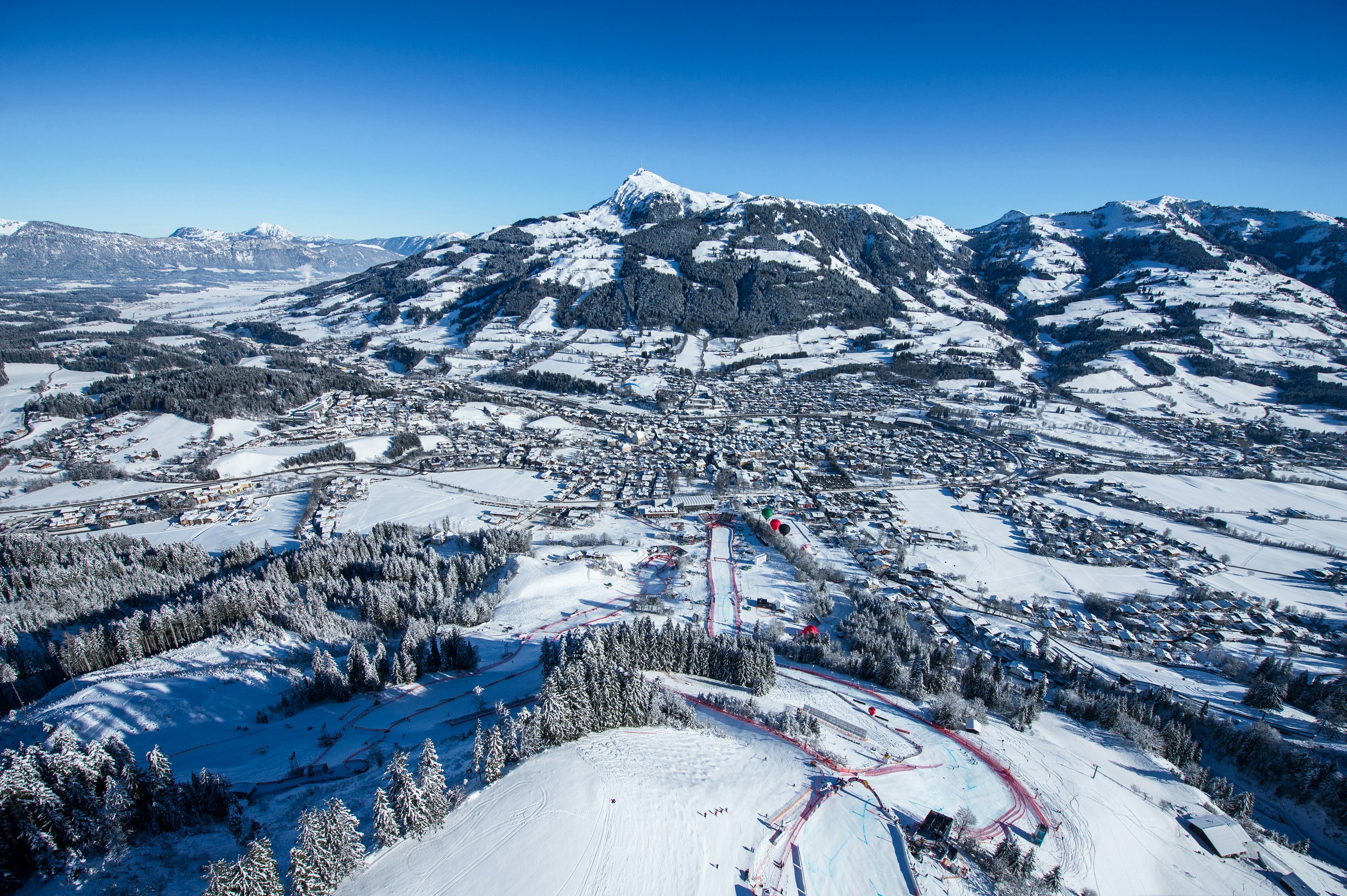 Hotel Weisses Rossl Kitzbuhel 43/50