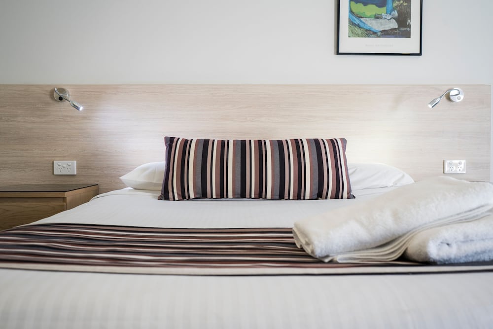 Avoca Beach Hotel 16/45