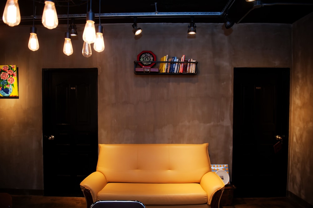 Twotwo House 8/55