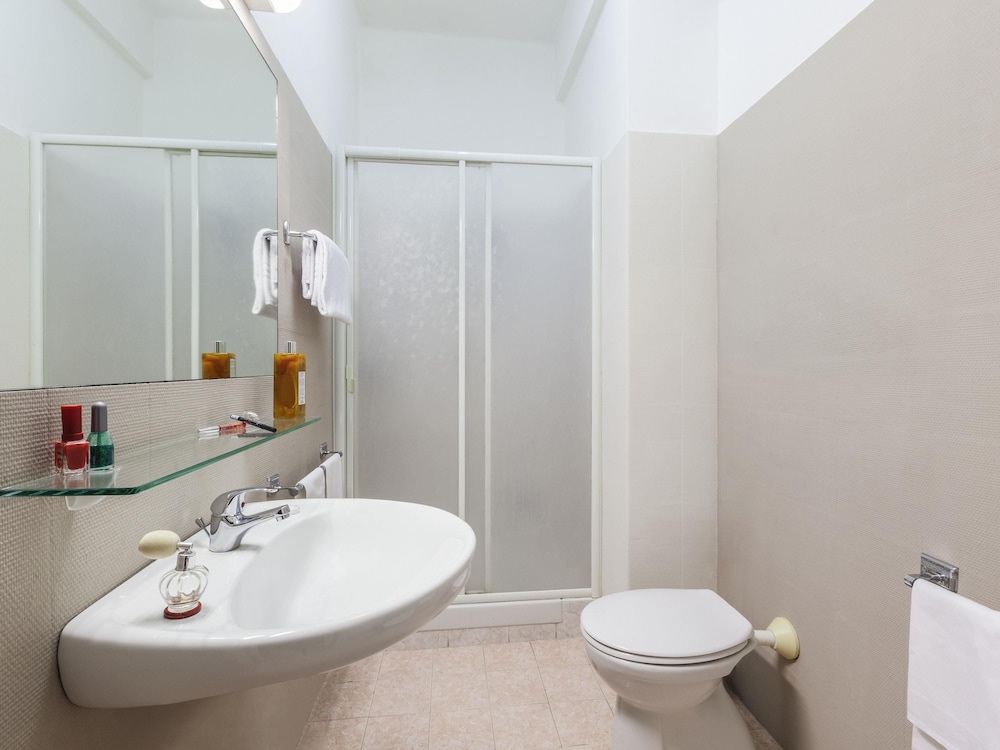 Ibis Styles Trani 37/39