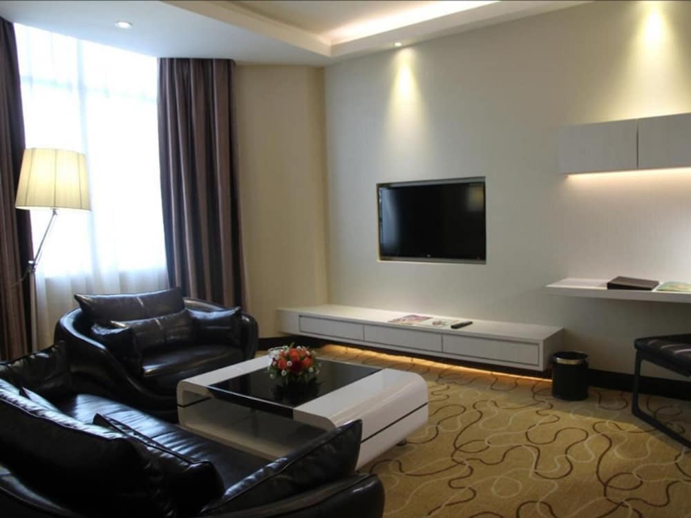 Promenade Hotel Kota Kinabalu 45/67