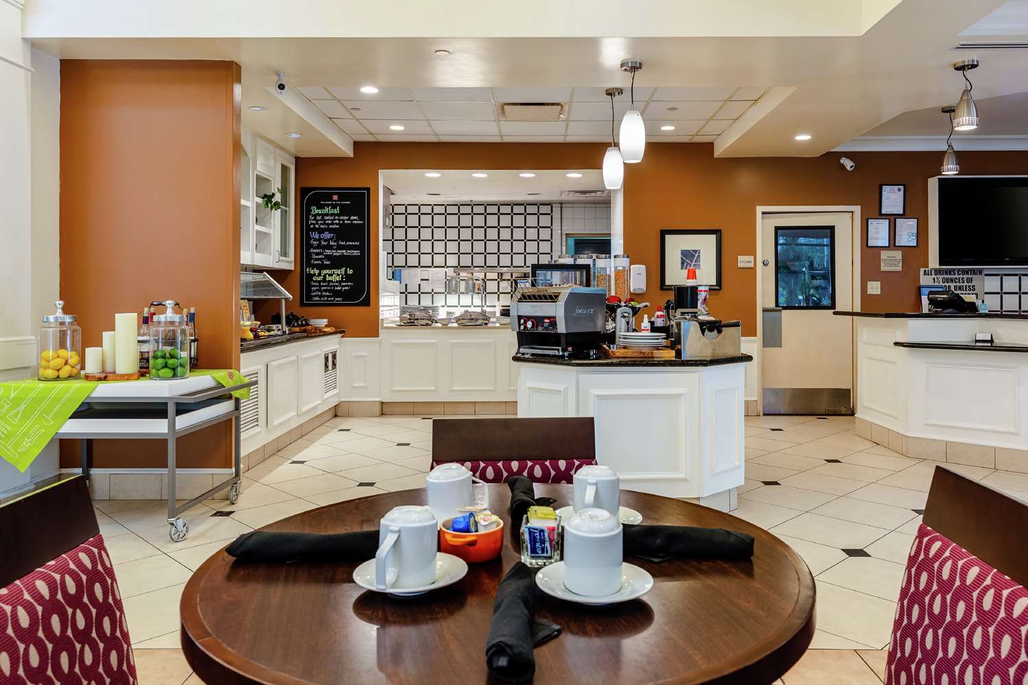 Hilton Garden Inn West I 65 Airport Blvd 17/30