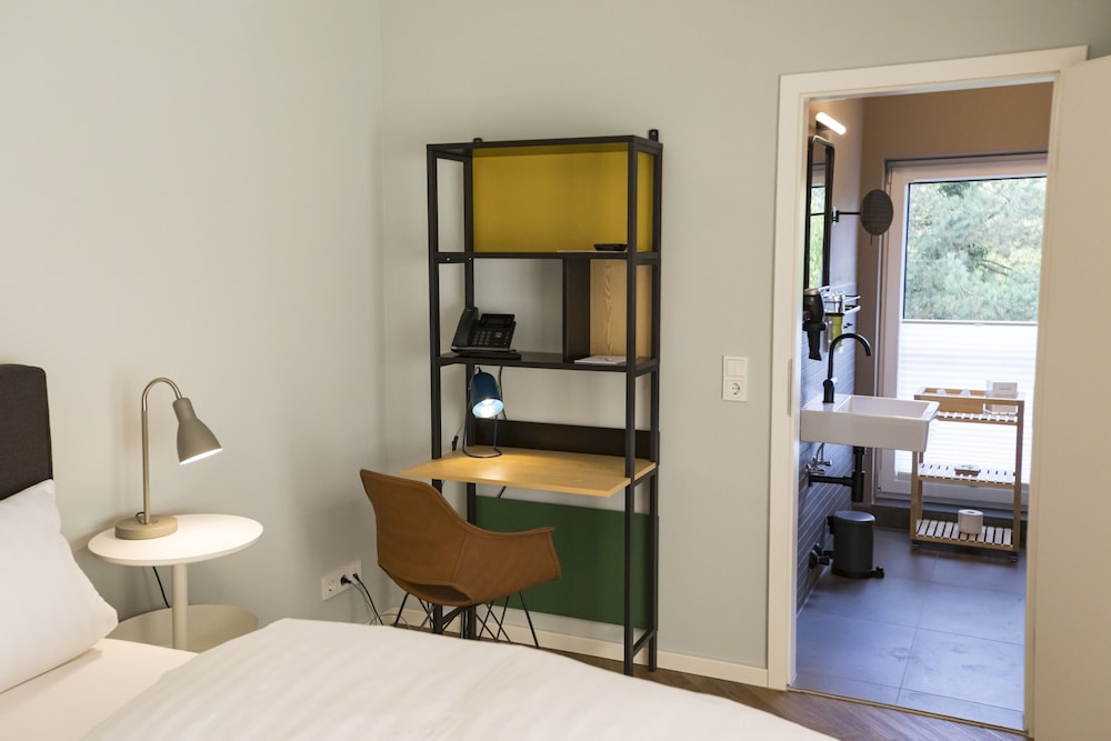 Wald & Golfhotel Lottental 28/29