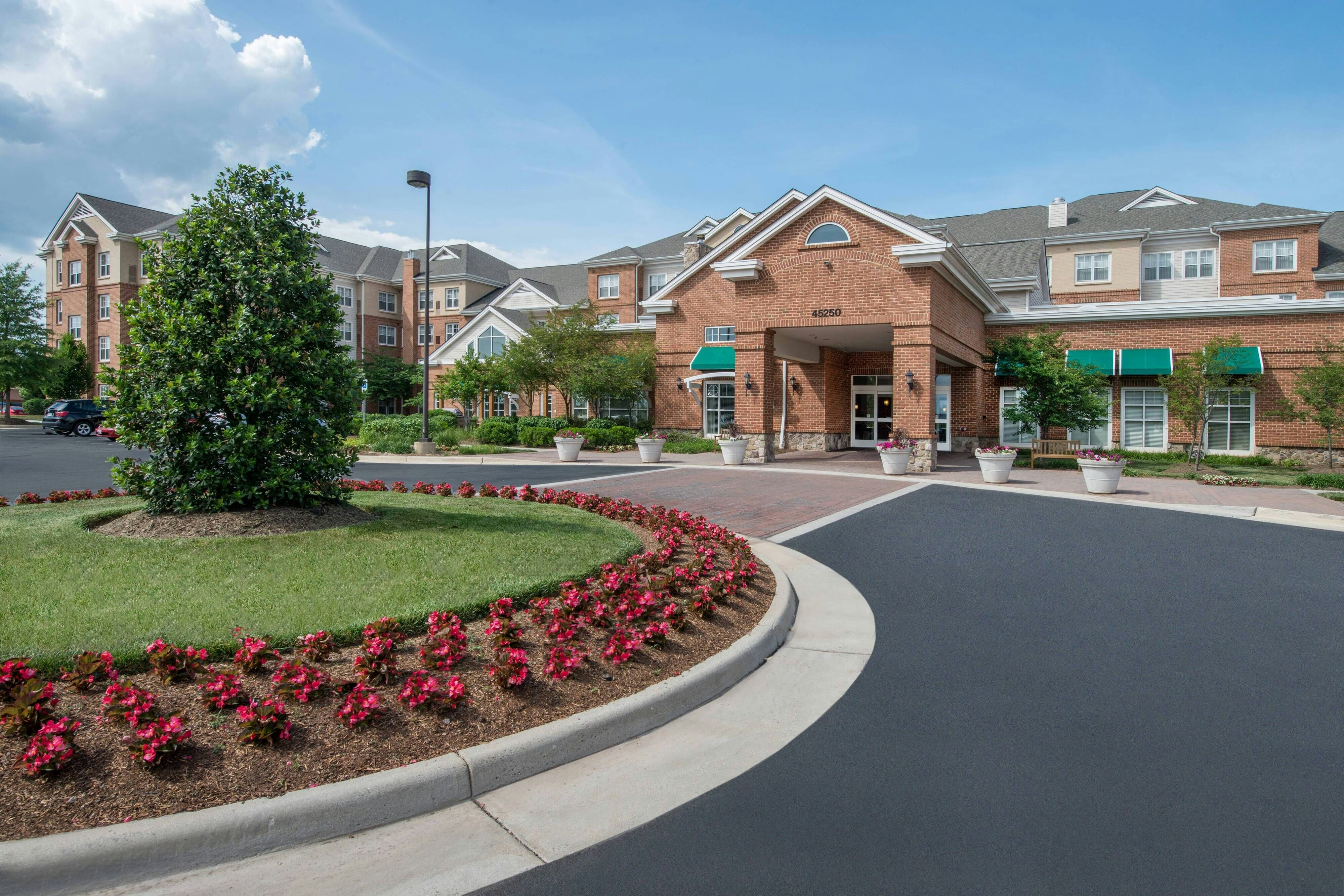 Residence Inn Dulles Airport At Dulles 28 Centre 15/16