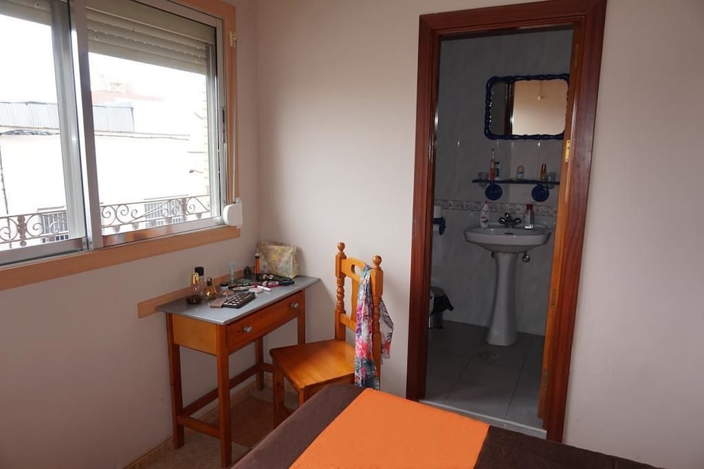 Hostal Alamare 37/50
