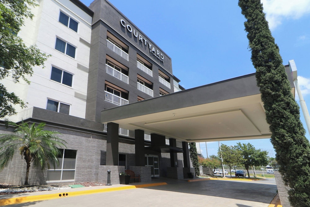 Courtyard By Marriott Monterrey Airport 40/50