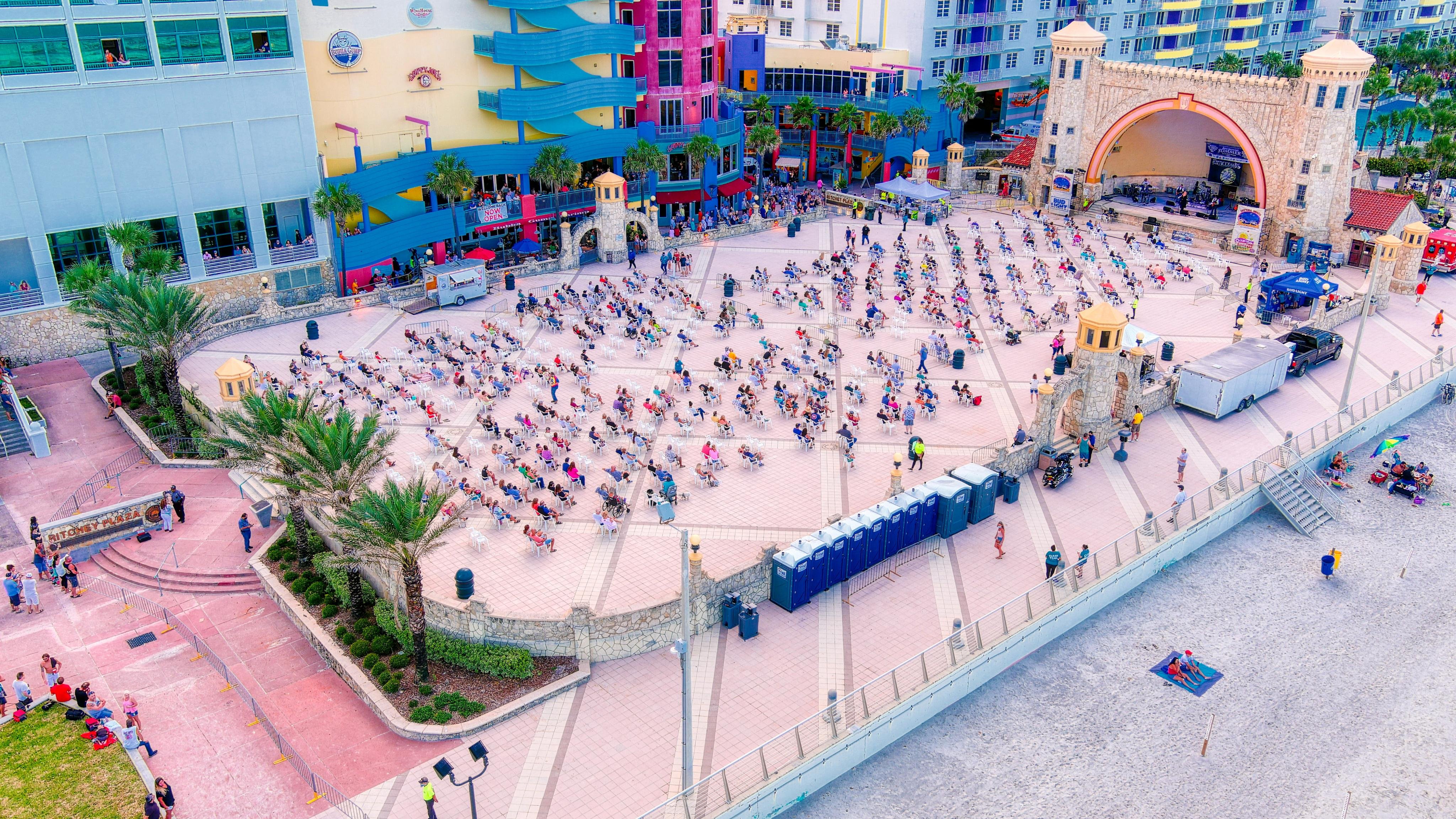 Holiday Inn Express Hotel Suites Oceanfront Daytona Beach Shores 38/48