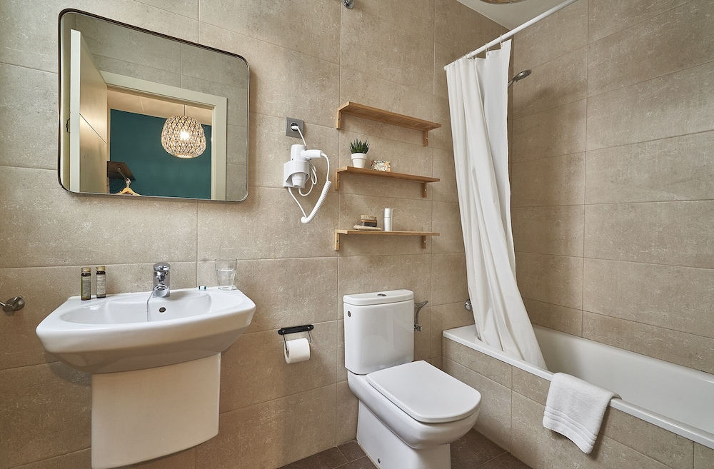 Barcelona Sants Station Apartments 9/39