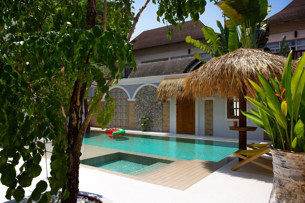 Nirvana Platinum Bbq Villa 7 Bedroom 44/50