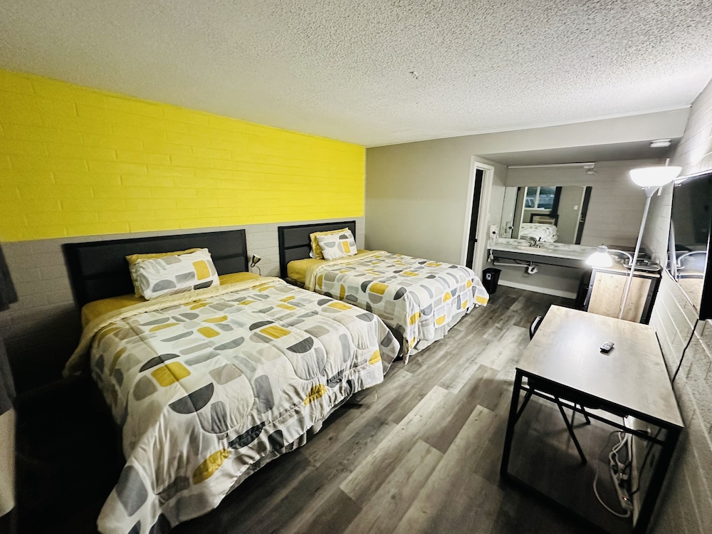 Belle-Aire Motel 7/58
