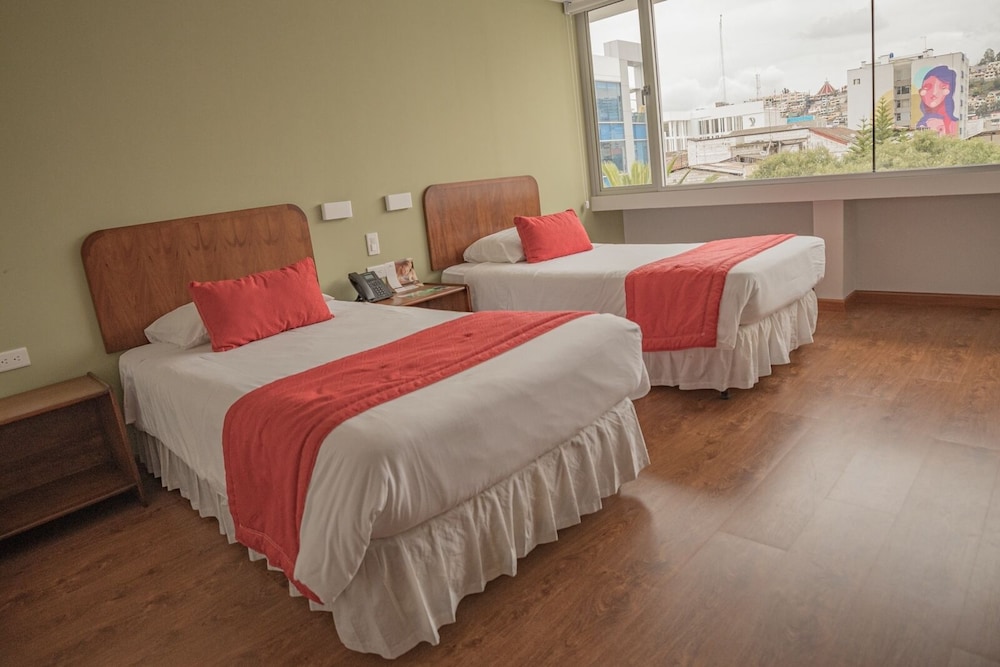 Hotel Ambato 16/40