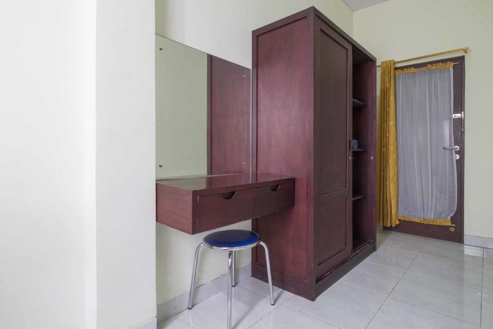 Reddoorz Benesari 2 30/45